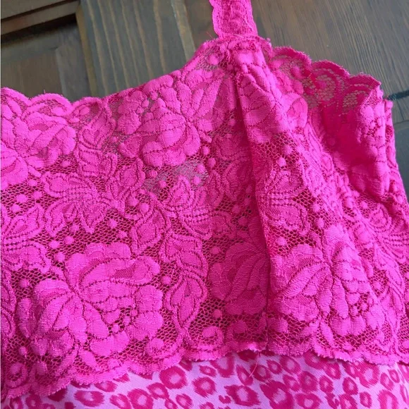 Women's Pink Lace & Leopard Print Chemise - Picture 2 of 8